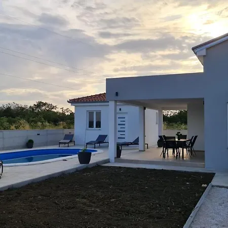 Pool House Roma Villa Nin